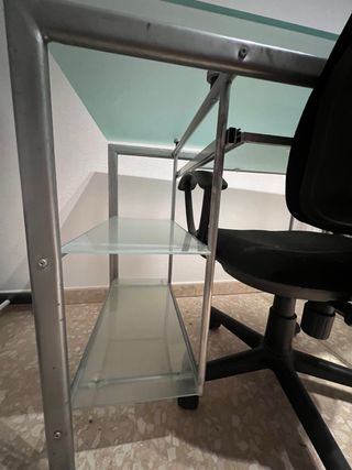 Escritorio de Cristal templado y Metal + silla