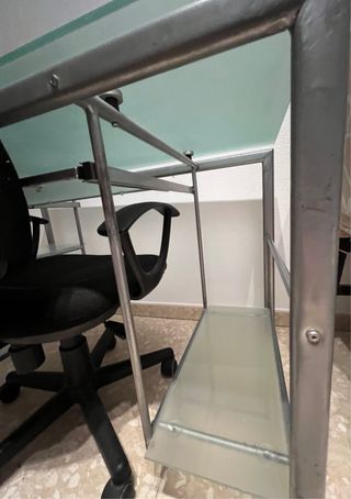 Escritorio de Cristal templado y Metal + silla