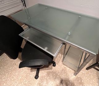 Escritorio de Cristal templado y Metal + silla
