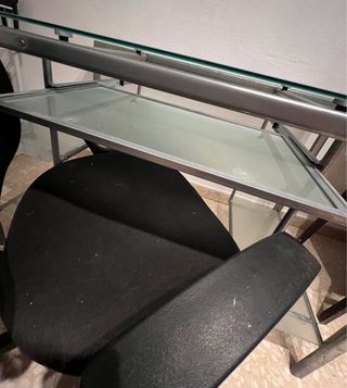 Escritorio de Cristal templado y Metal + silla