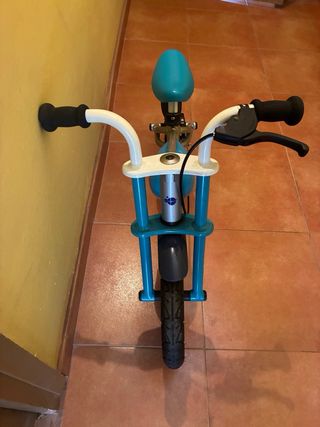 Bicicleta evolutiva equilibrio azul con pedales