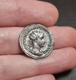 Antoniniano Gordiano III