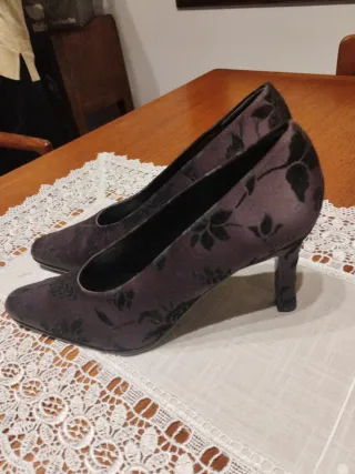 Zapatos de tacón violeta talla 37.5