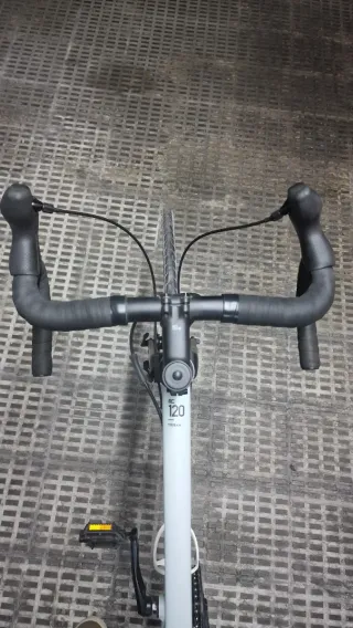 Bicicleta Triban RC120 Gris