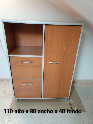 Vitrina y Mueble Madera y Cristal