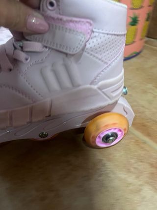 Patines Mustang niña rosas