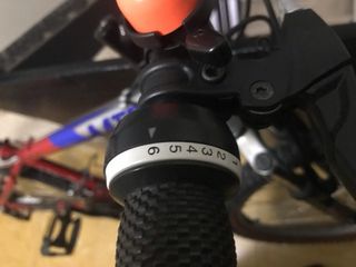 Bicicleta Mtb Roja y Plateada