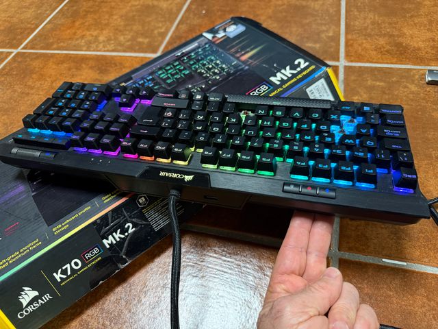 LEER! Teclado Mecánico Corsair K70 RGB MK.2