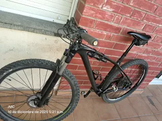 MTB Rin 29' Carbono Sram 12V Talla M (17.5")