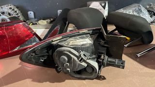 Piloto Leon 3 Trasero Derecho