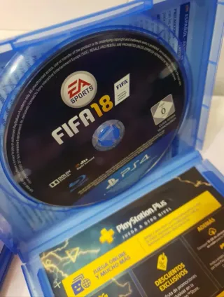 Lote 3 Juegos PS4: FIFA 20, FIFA 18, LEGO Star War
