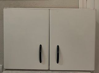 Gabinete de pared blanco doble puerta