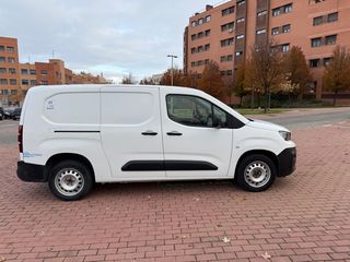 Peugeot Partner  LARGA 1.5 HDI FURGON ISOTERMO