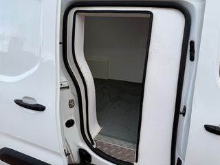 Peugeot Partner  LARGA 1.5 HDI FURGON ISOTERMO