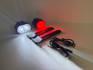 Luci LED per Bici (Anteriore e Posteriore)