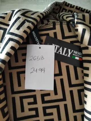 Chaqueta ITALY MODA Beige y Negro