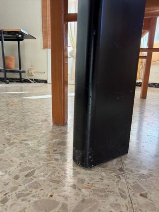 Mesa de comedor con 4 sillas