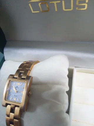 Orologio Lotus Donna Oro e Bianco