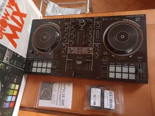 Controlador DJ Hercules Impulse 500
