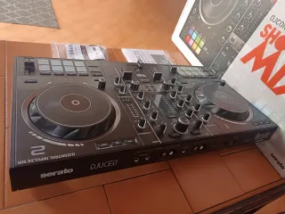 Controlador DJ Hercules Impulse 500