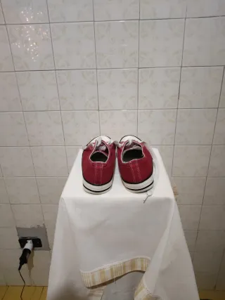 Scarpe da ginnastica rosse