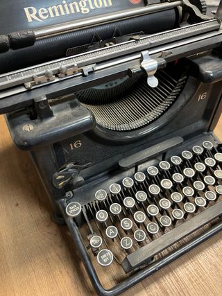 Máquina de escribir Remington antigua
