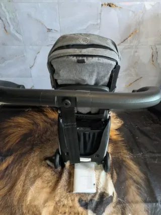 Bugaboo Ant PARA VIAJAR, LIGERO VA EN CABINA GRIS