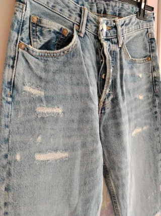 Vaqueros Zara desgastados