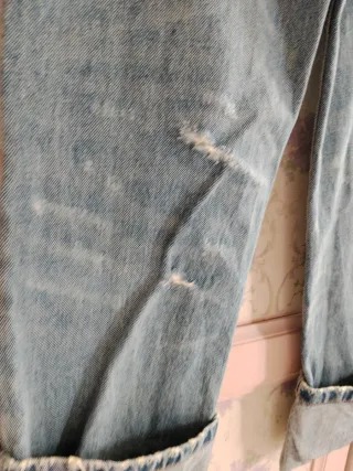 Vaqueros Zara desgastados