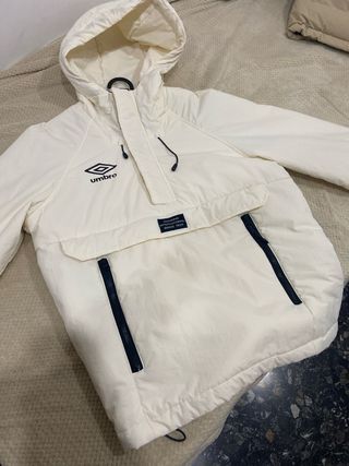 Chaqueta Umbro Blanca con Capucha
