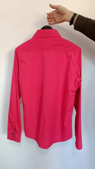 Camisa rosa de hombre