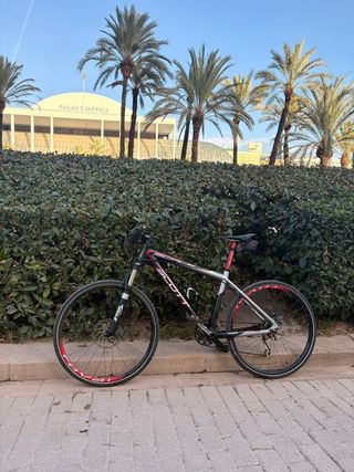 Bicicleta Scott scale 30 full carbono