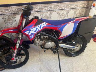 Pit Bike RXF 150cc XXL Apolo Casi Sin Uso