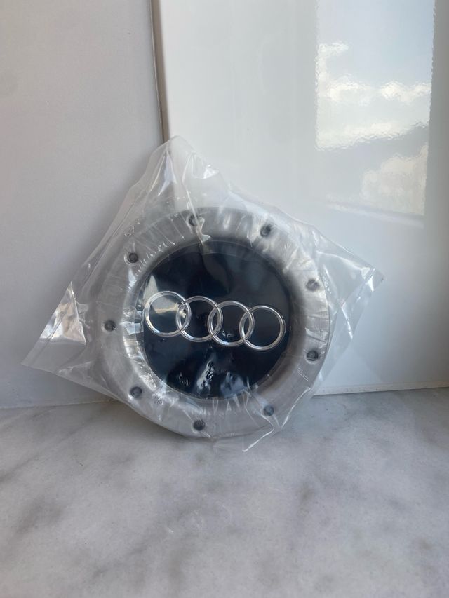 1 Tapabuje Audi 146mm modelo RS4 old nuevo