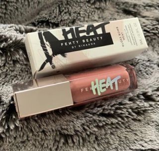 Fenty Beauty Gloss - Tono 02 Fussy Heat