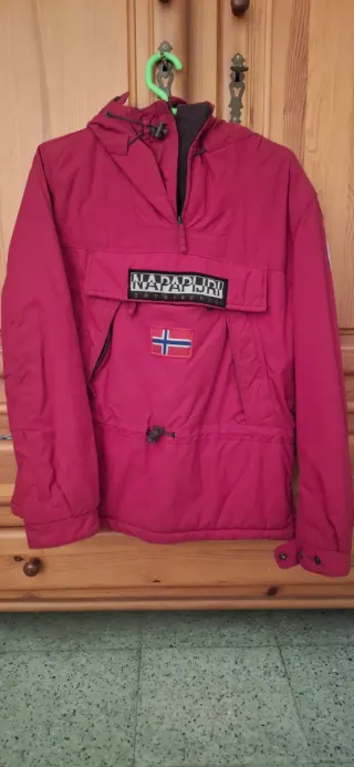 Chaqueta Napapijri Roja Talla M