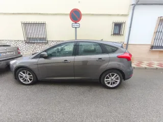 Ford Focus Trend +