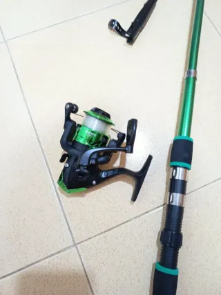Dos caña de pescar y carrete de1'80