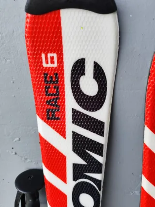 Esquís Atomic Jr Race 6 + bastones