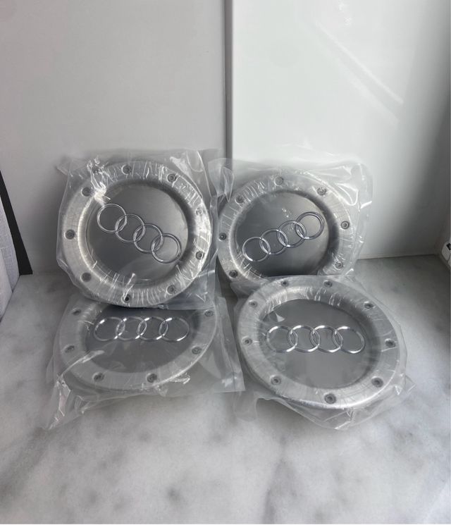 tapabujes Audi 146mm modelo RS4 old nuevos