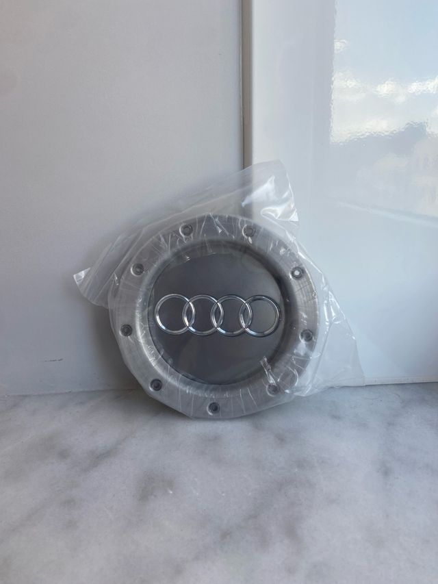 tapabujes Audi 146mm modelo RS4 old nuevos