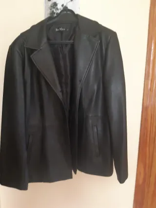 Chaqueta efecto piel mujer