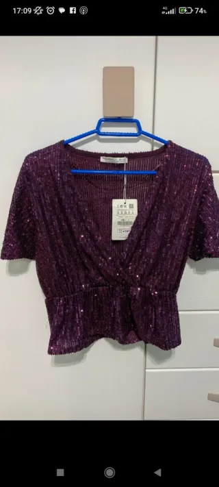 Top lentejuelas morado