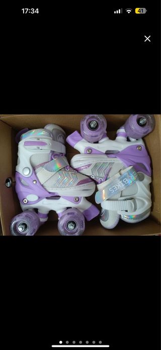 Patines de niña morados y blancos