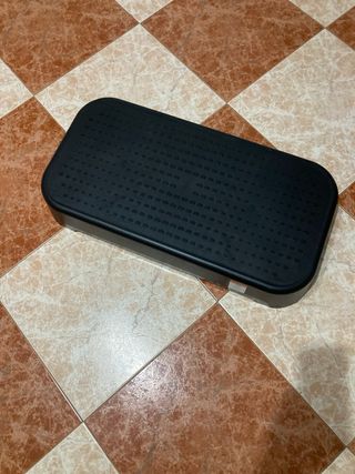 Step y mancuerna para brazos y espalda