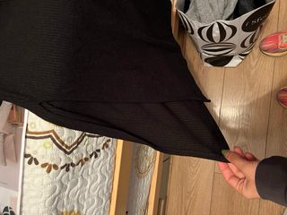 Vestido Bershka negro con abertura