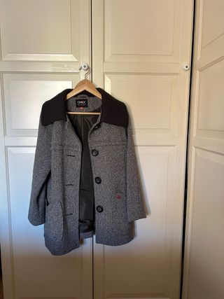 Chaqueta Only gris