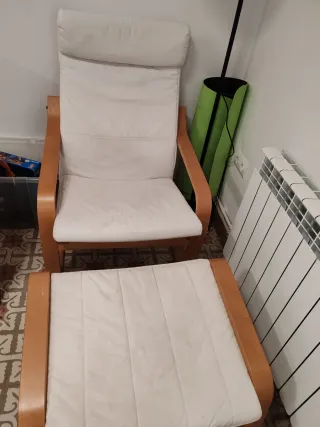 Sillón Poäng con reposapiés