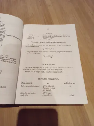 Diccionario técnico español-inglés (Spanish Edi...