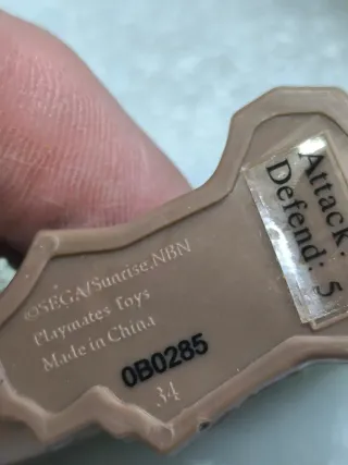 Mini figuras dinosaurios y personajes